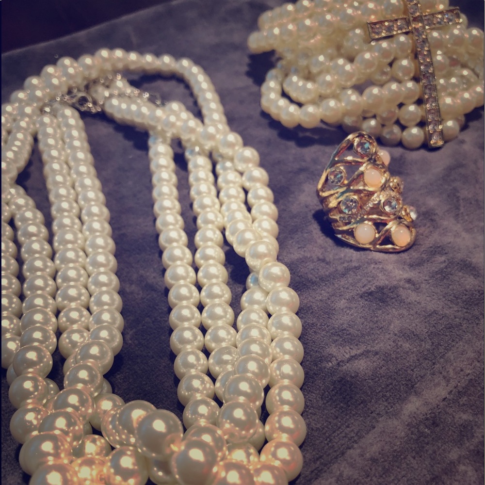 Timeless Pearl Fashion Jewelry